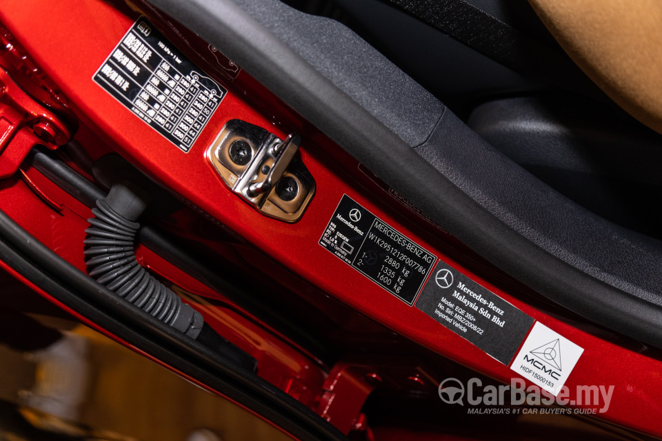 Mercedes-Benz EQE V295 (2022) Interior