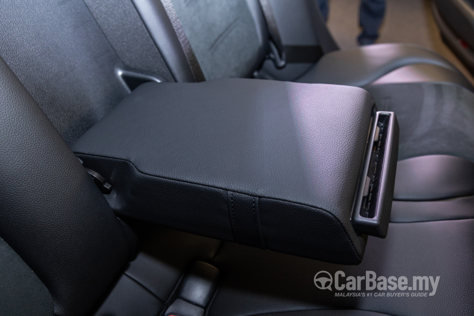 Mercedes-Benz EQE V295 (2022) Interior