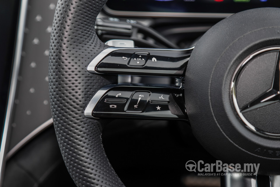 Mercedes-Benz EQE V295 (2022) Interior