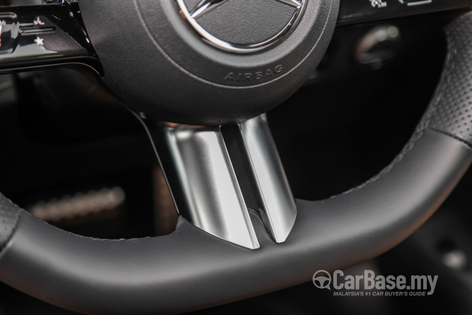 Mercedes-Benz EQE V295 (2022) Interior