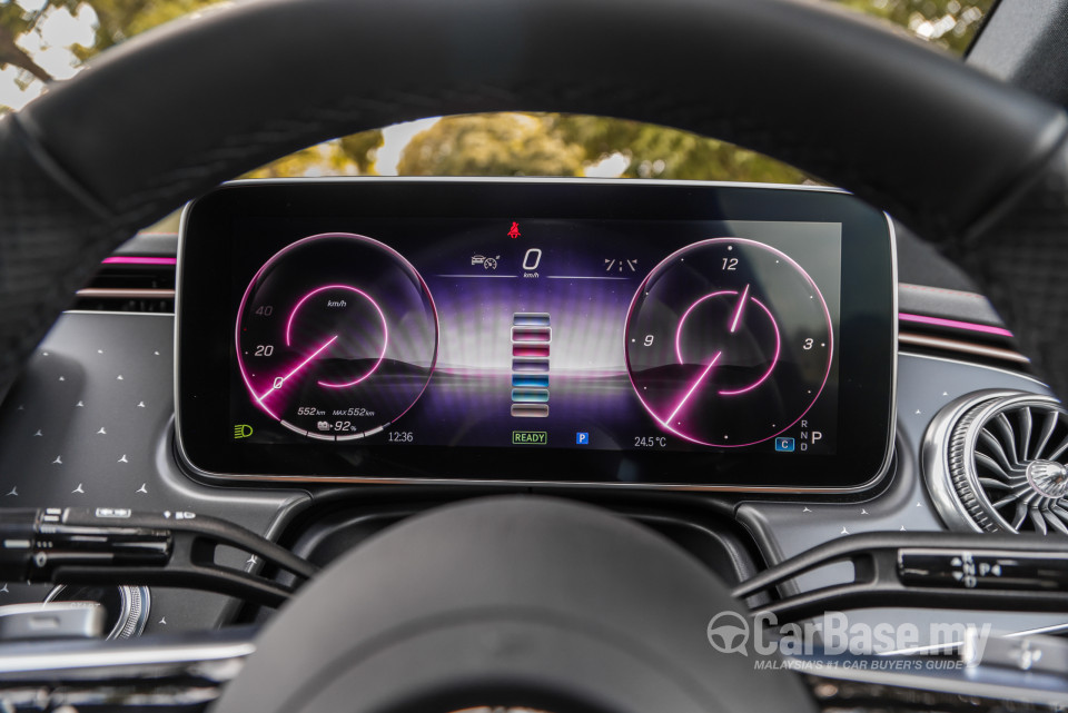 Mercedes-Benz EQE V295 (2022) Interior
