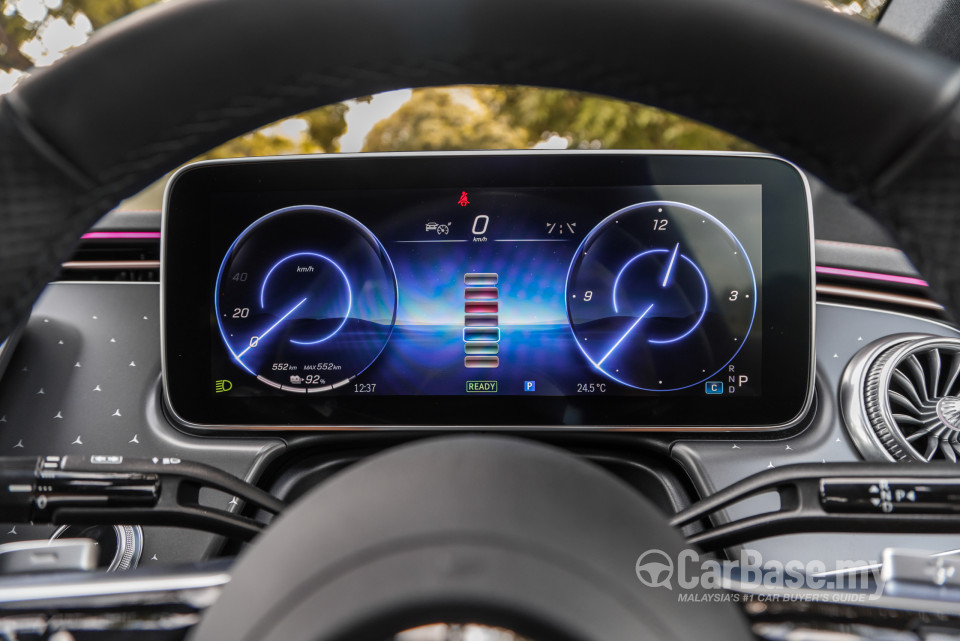 Mercedes-Benz EQE V295 (2022) Interior