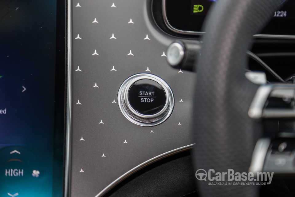 Mercedes-Benz EQE V295 (2022) Interior
