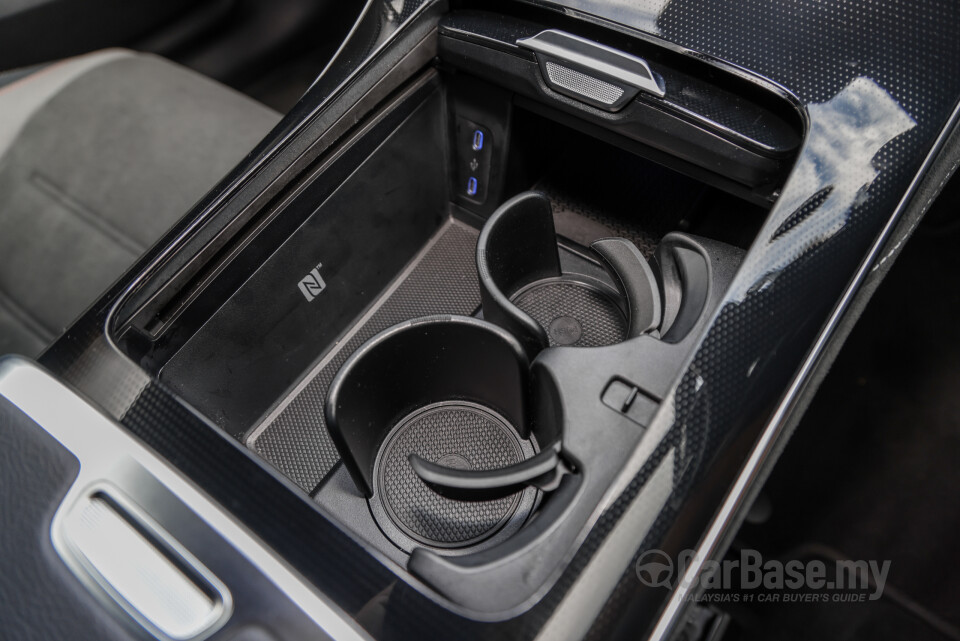 Mercedes-Benz EQE V295 (2022) Interior