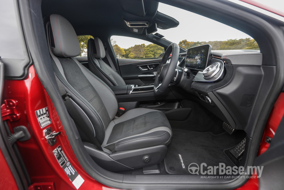 Mercedes-Benz EQE V295 (2022) Interior