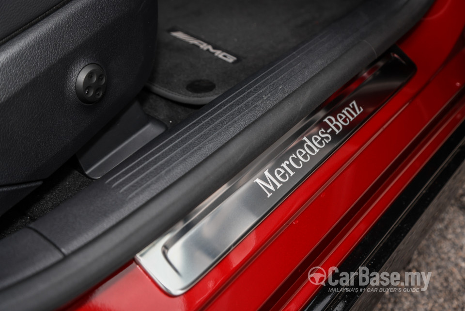 Mercedes-Benz EQE V295 (2022) Interior