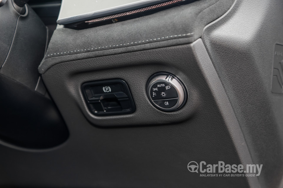 Mercedes-Benz EQE V295 (2022) Interior