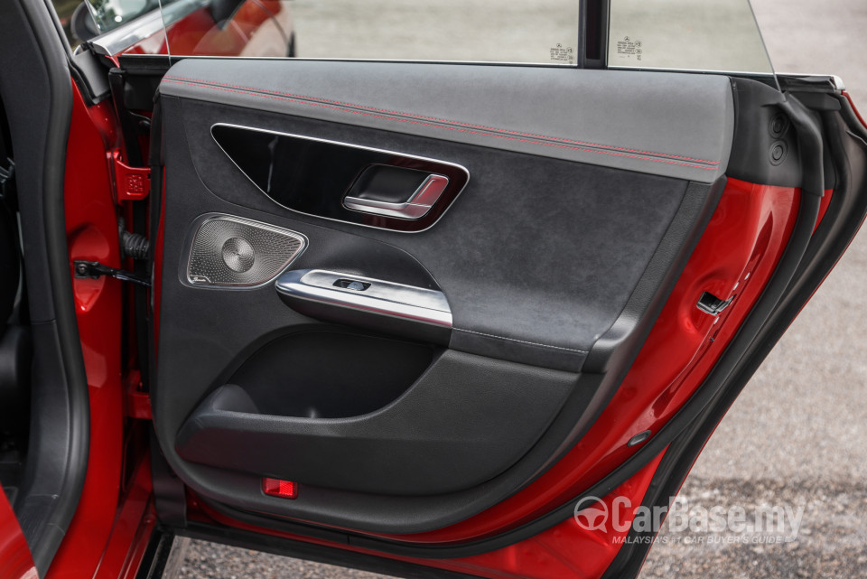 Mercedes-Benz EQE V295 (2022) Interior
