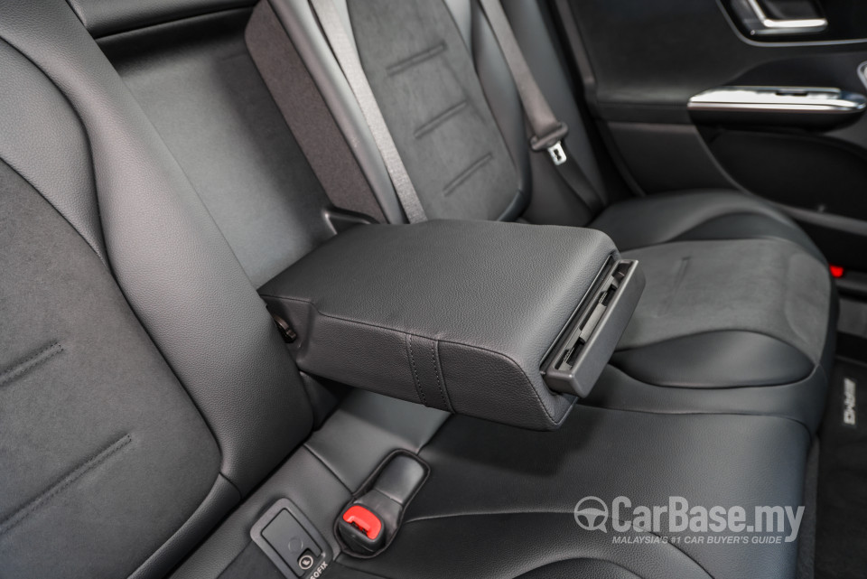 Mercedes-Benz EQE V295 (2022) Interior