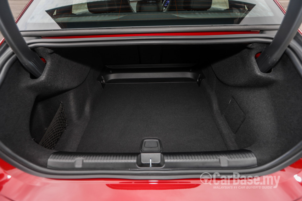 Mercedes-Benz EQE V295 (2022) Interior