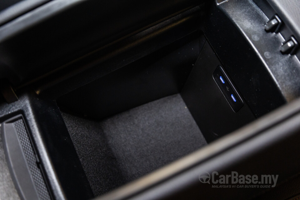 Mercedes-Benz EQE V295 (2022) Interior