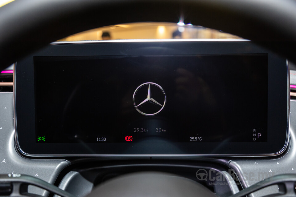 Mercedes-Benz EQE V295 (2022) Interior