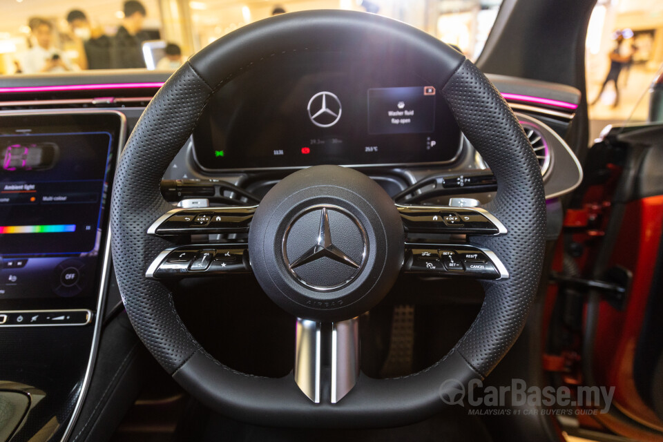 Mercedes-Benz EQE V295 (2022) Interior
