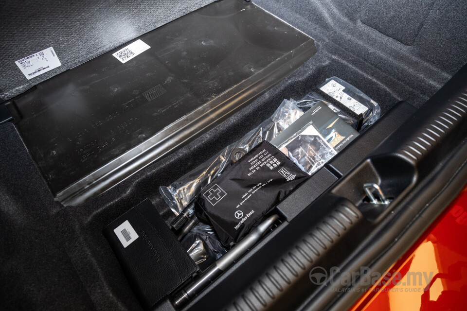Mercedes-Benz EQE V295 (2022) Interior