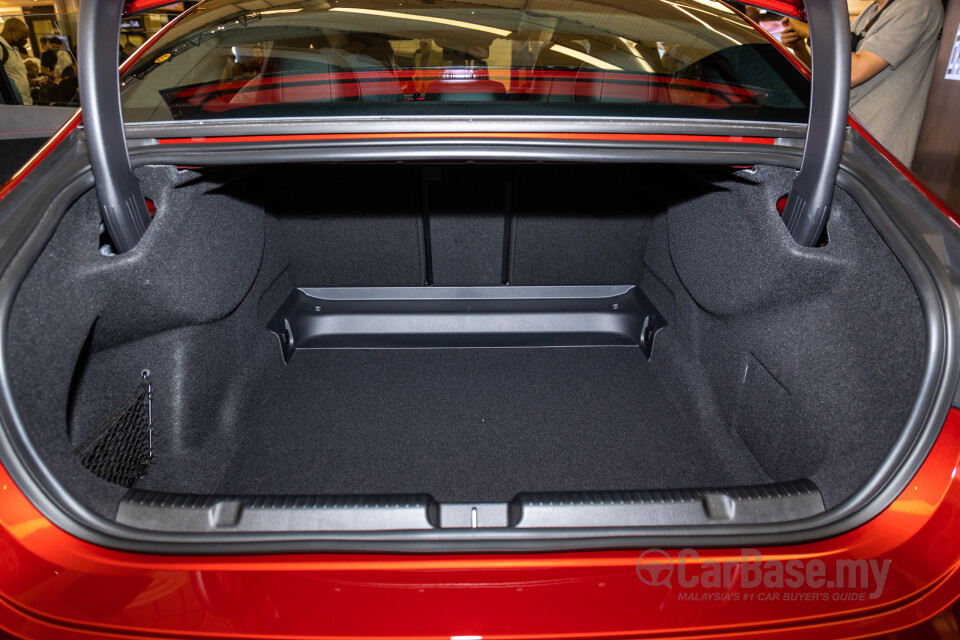 Mercedes-Benz EQE V295 (2022) Interior