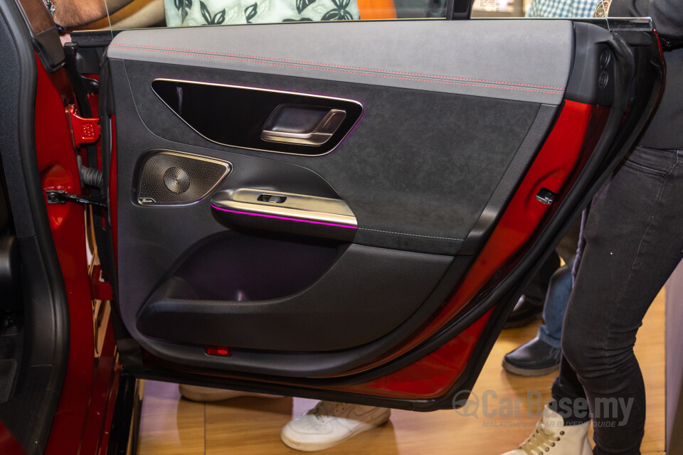 Mercedes-Benz EQE V295 (2022) Interior