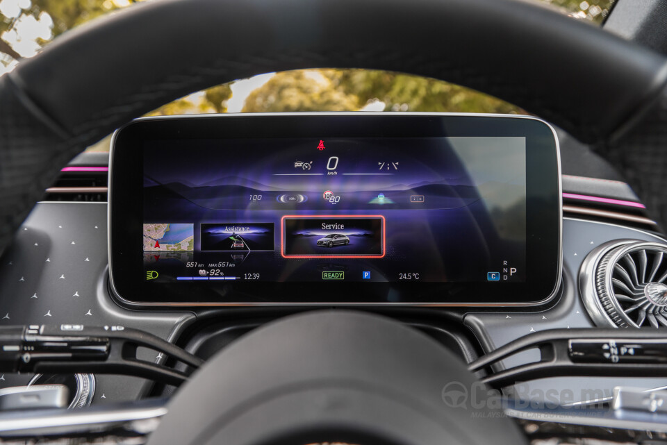 Mercedes-Benz EQE V295 (2022) Interior