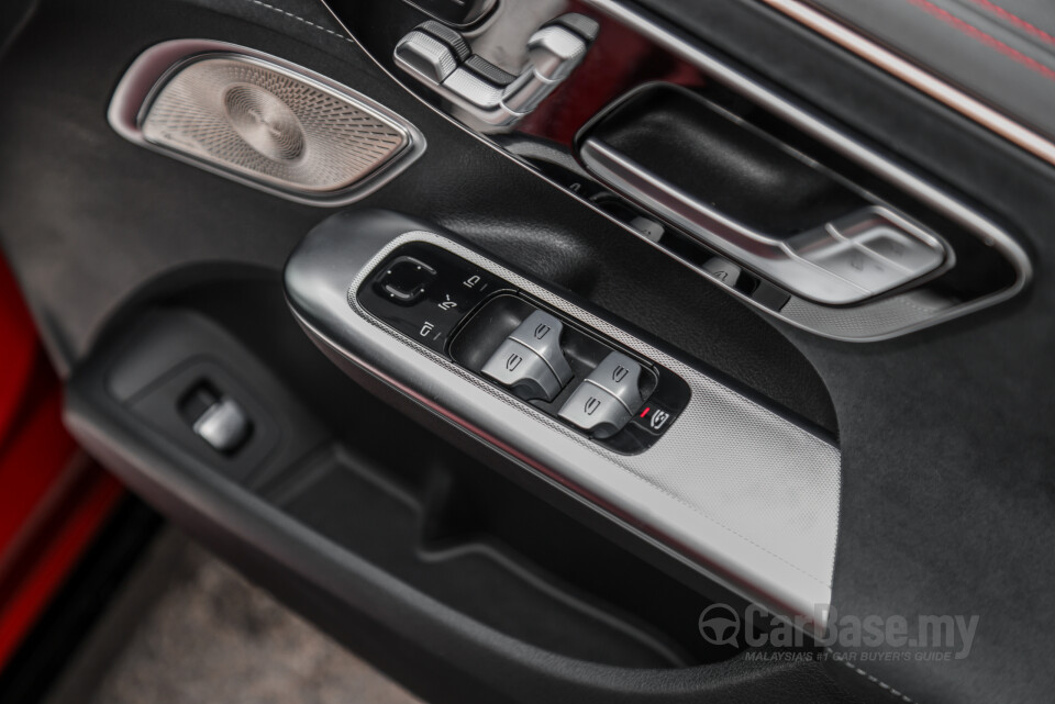 Mercedes-Benz EQE V295 (2022) Interior