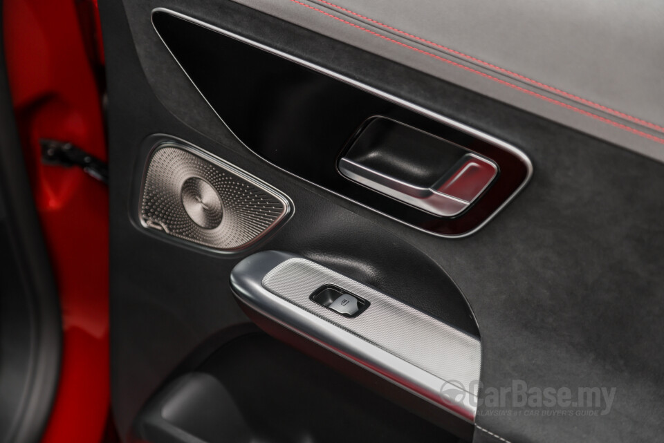 Mercedes-Benz EQE V295 (2022) Interior