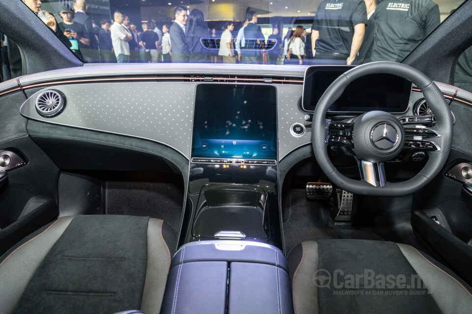 Mercedes-Benz EQE V295 (2022) Interior