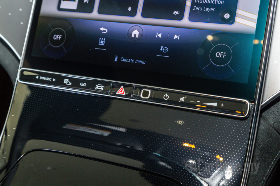 Mercedes-Benz EQE V295 (2022) Interior