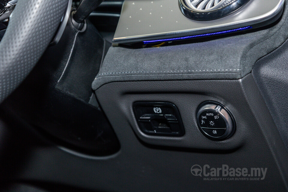 Mercedes-Benz EQE V295 (2022) Interior