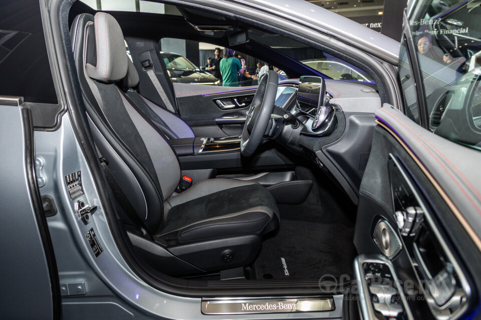 Mercedes-Benz EQE V295 (2022) Interior