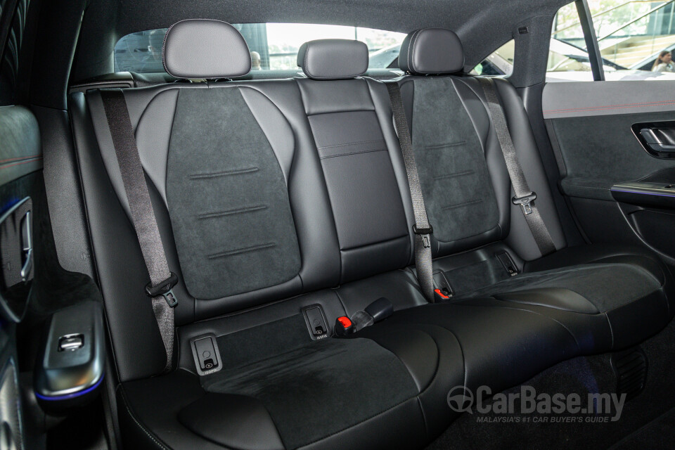 Mercedes-Benz EQE V295 (2022) Interior