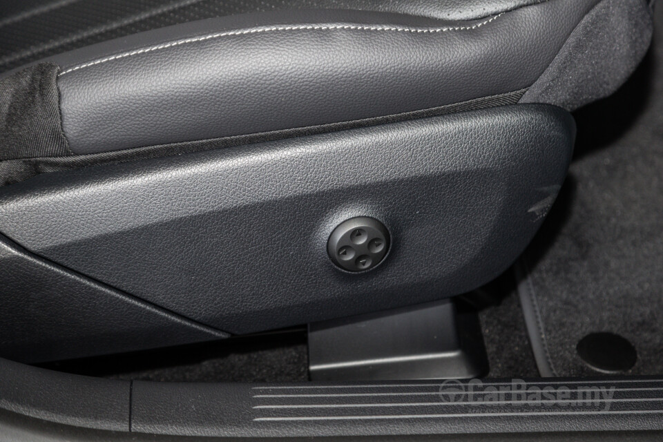 Mercedes-Benz EQE V295 (2022) Interior