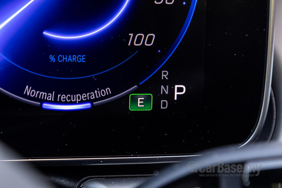 Mercedes-Benz EQE V295 (2022) Interior
