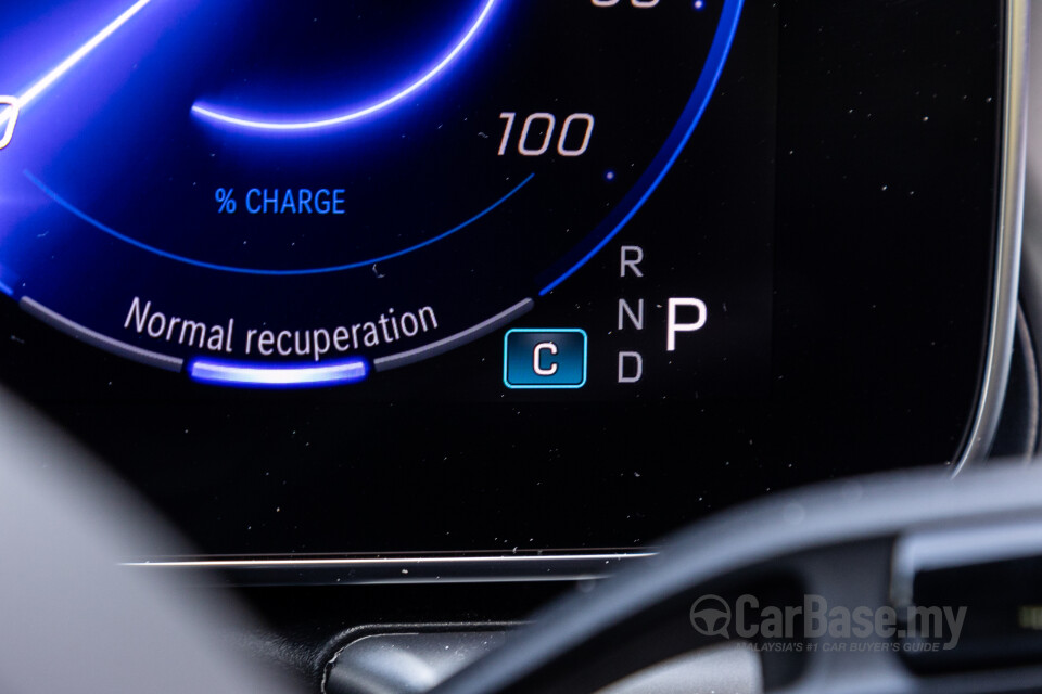 Mercedes-Benz EQE V295 (2022) Interior