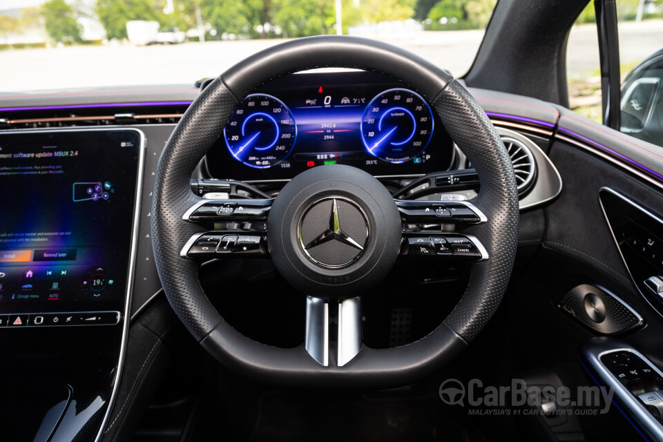 Mercedes-Benz EQE V295 (2022) Interior