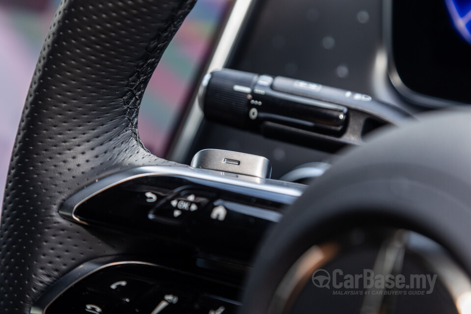 Mercedes-Benz EQE V295 (2022) Interior