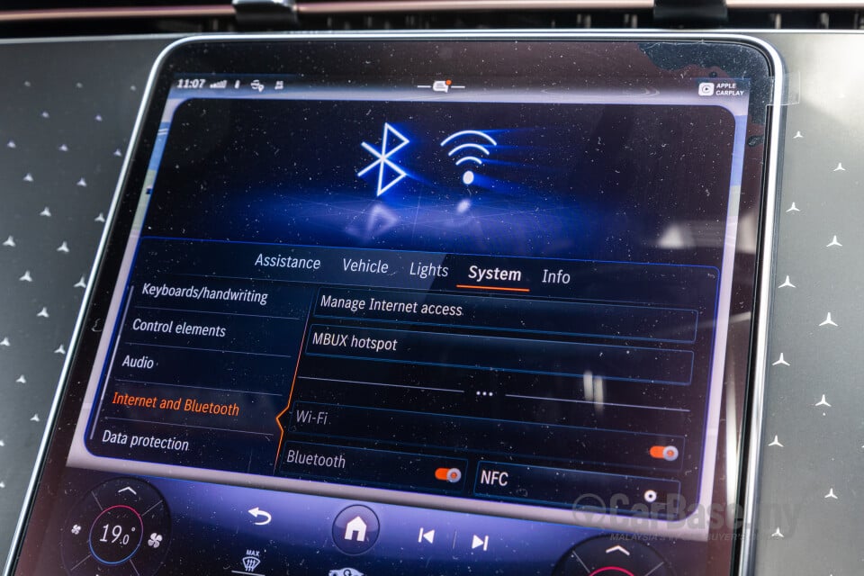 Mercedes-Benz EQE V295 (2022) Interior