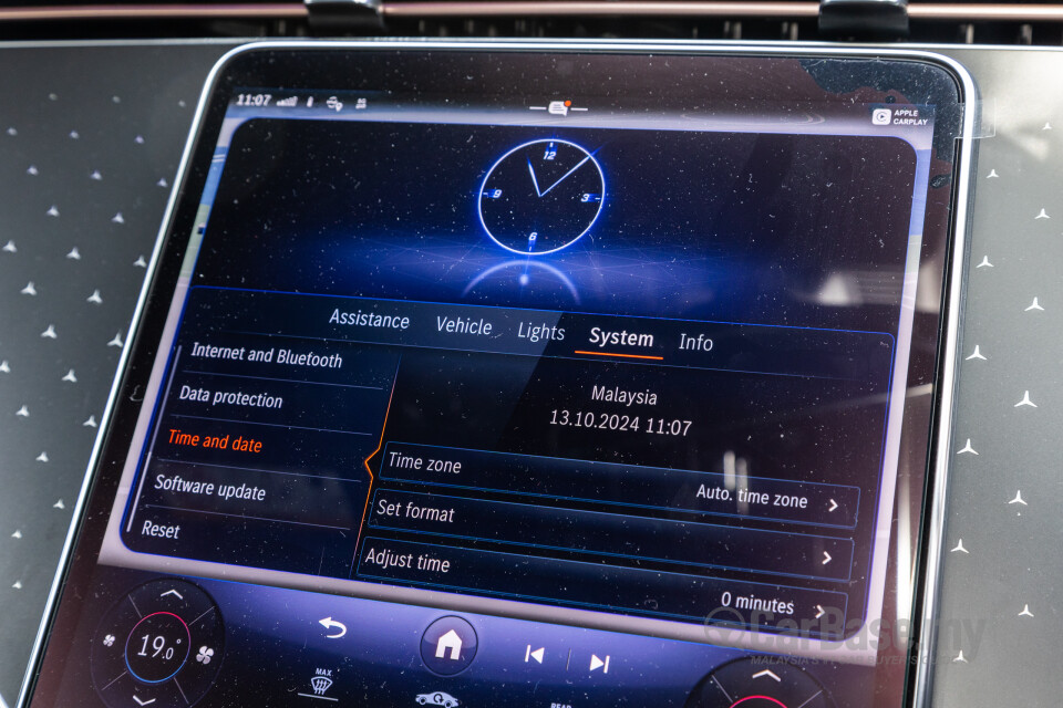 Mercedes-Benz EQE V295 (2022) Interior