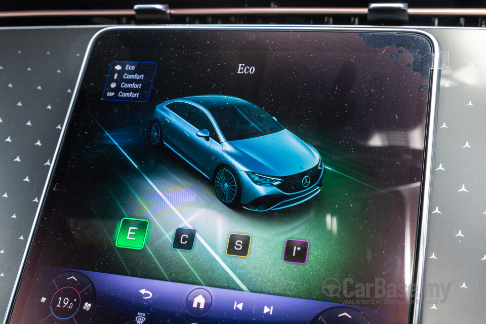 Mercedes-Benz EQE V295 (2022) Interior