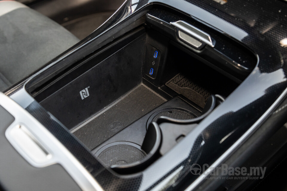 Mercedes-Benz EQE V295 (2022) Interior