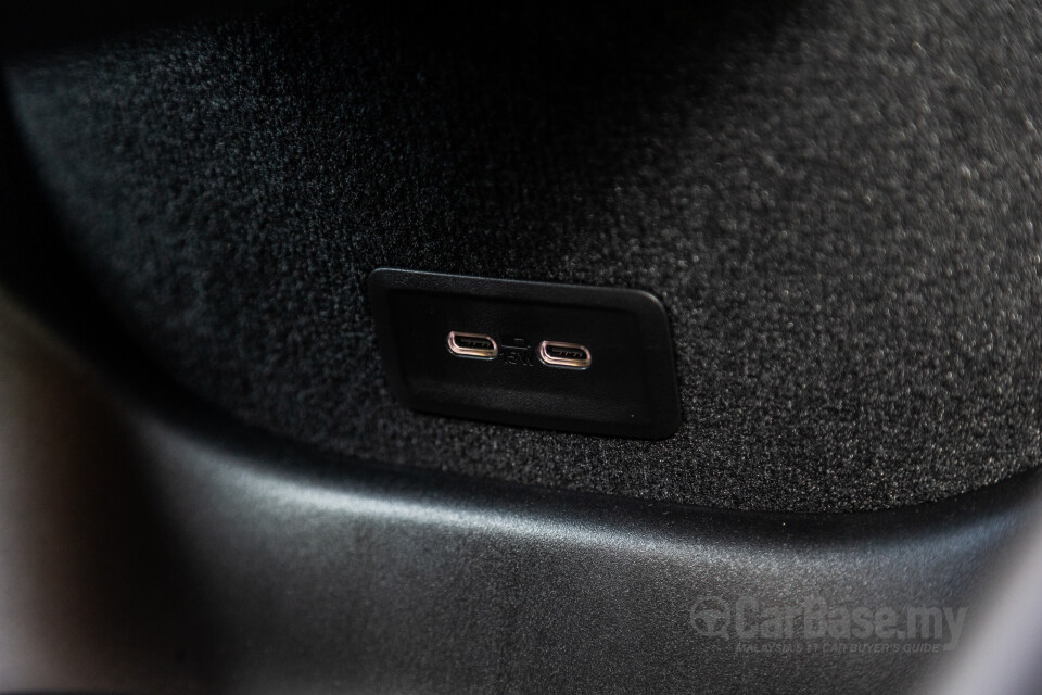 Mercedes-Benz EQE V295 (2022) Interior