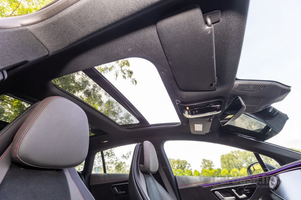Mercedes-Benz EQE V295 (2022) Interior