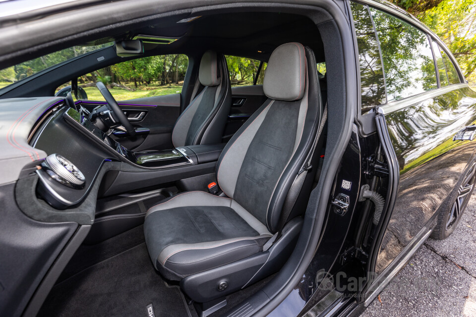 Mercedes-Benz EQE V295 (2022) Interior