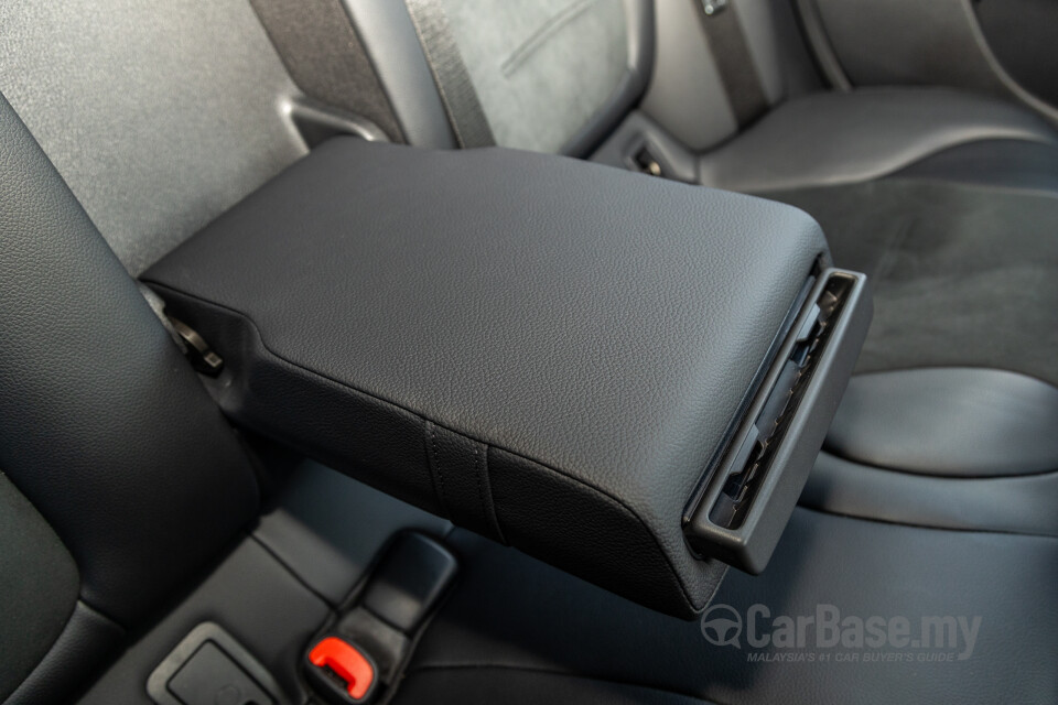 Mercedes-Benz EQE V295 (2022) Interior
