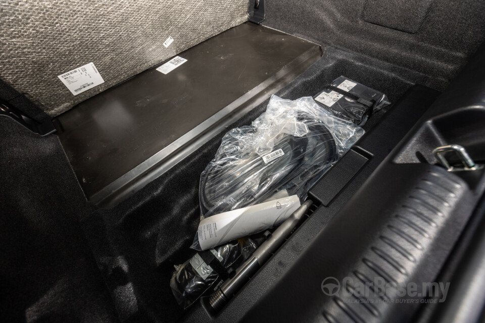 Mercedes-Benz EQE V295 (2022) Interior