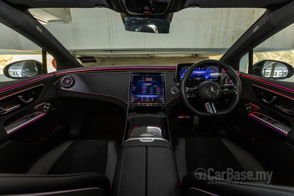 Mercedes-Benz EQE V295 (2022) Interior