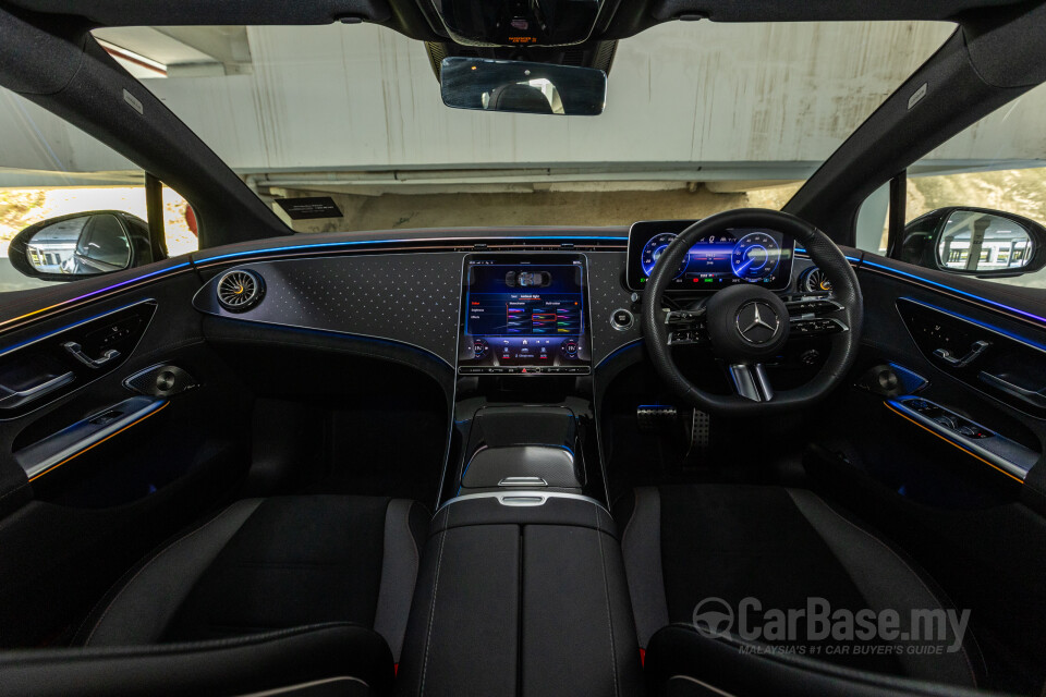 Mercedes-Benz EQE V295 (2022) Interior