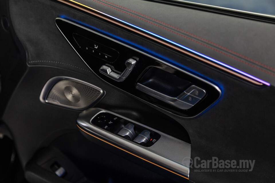Mercedes-Benz EQE V295 (2022) Interior