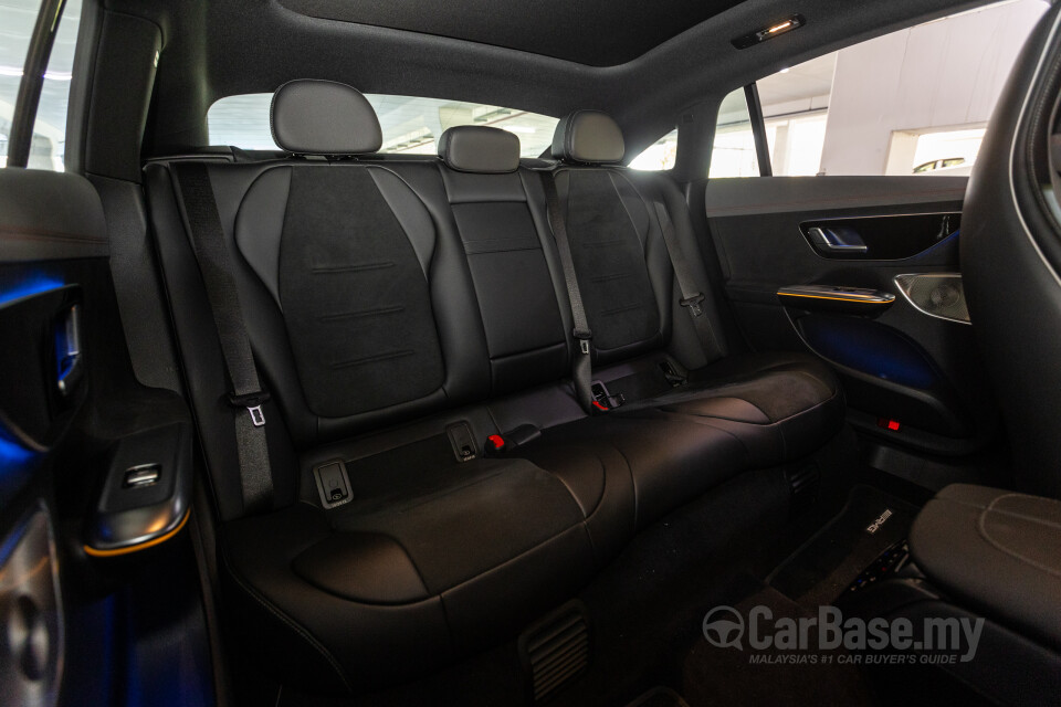 Mercedes-Benz EQE V295 (2022) Interior