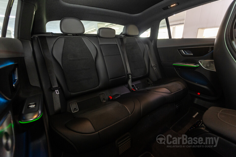 Mercedes-Benz EQE V295 (2022) Interior