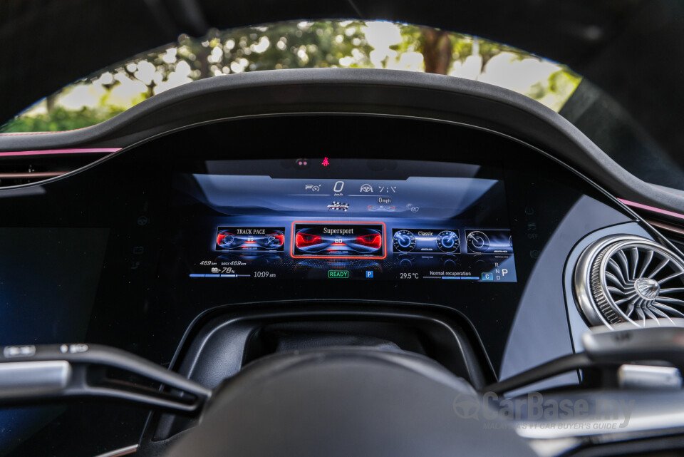 Mercedes-Benz AMG EQS V297 (2023) Interior