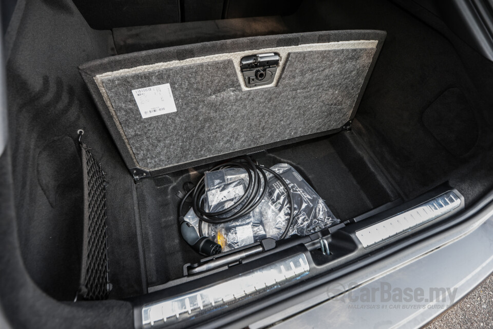 Mercedes-Benz AMG EQS V297 (2023) Interior