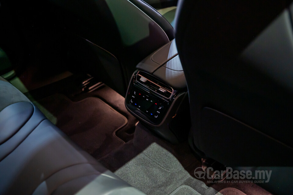 Mercedes-Benz AMG EQE V295 (2023) Interior